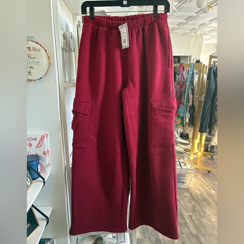 Edikted red jogger cargo looking sweatpants size S